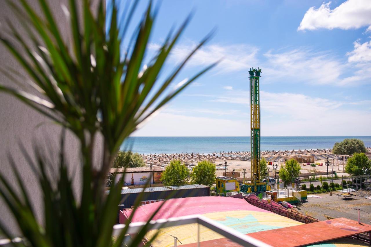 Golden Shell Apartment Mamaia Nord นาโวดาริ ภายนอก รูปภาพ